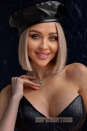 221752 - Daria Age: 27 - Ukraine