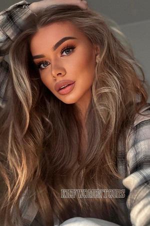 222084 - Olena Age: 28 - Ukraine