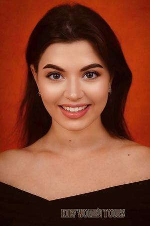 222331 - Anastasiya Age: 20 - Ukraine