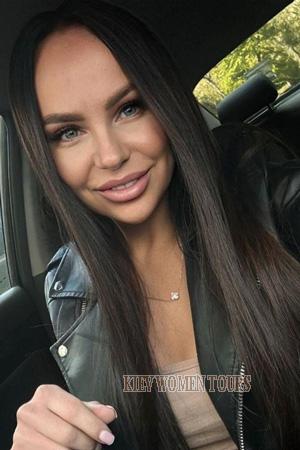 222426 - Viktoriia Age: 38 - Ukraine