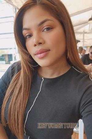 222717 - Angelica Age: 39 - Colombia