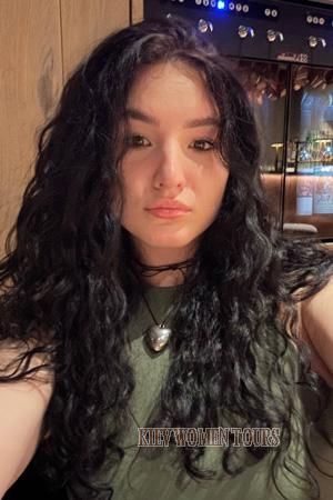 223400 - Karolina Age: 22 - Ukraine