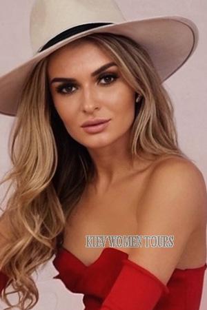 223700 - Olena Age: 31 - Ukraine