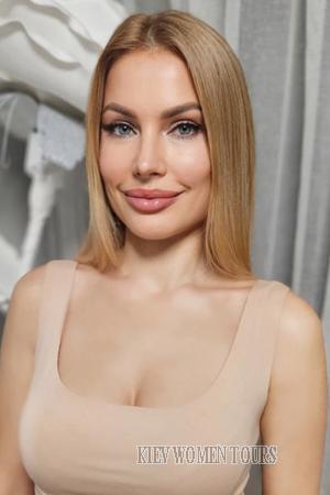 223782 - Oksana Age: 47 - Russia