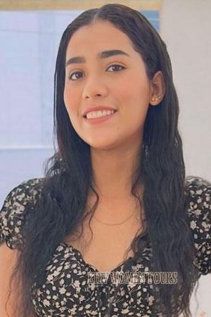 223841 - Laura Age: 30 - Colombia