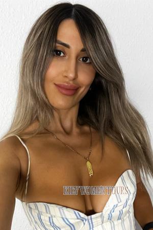 223877 - Kamilla Age: 37 - Ukraine