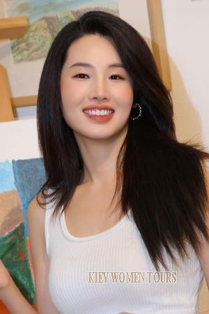 225301 - Lina Age: 44 - China